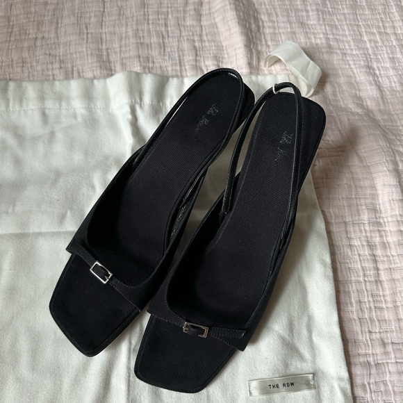 NIB The Row Buckle Sling Crepe de Chine Sandals - Picture 3 of 12